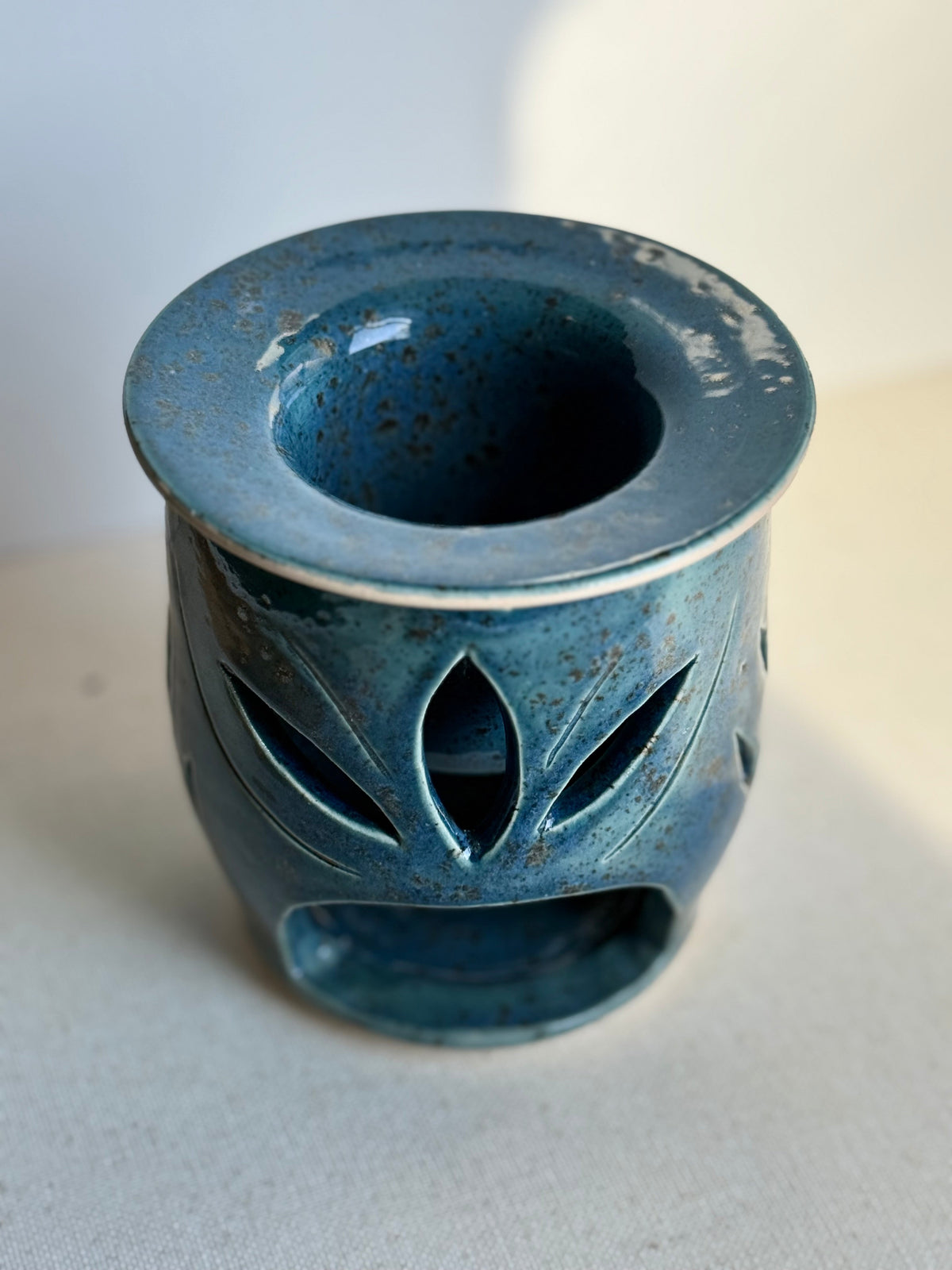 Wax melt luminary