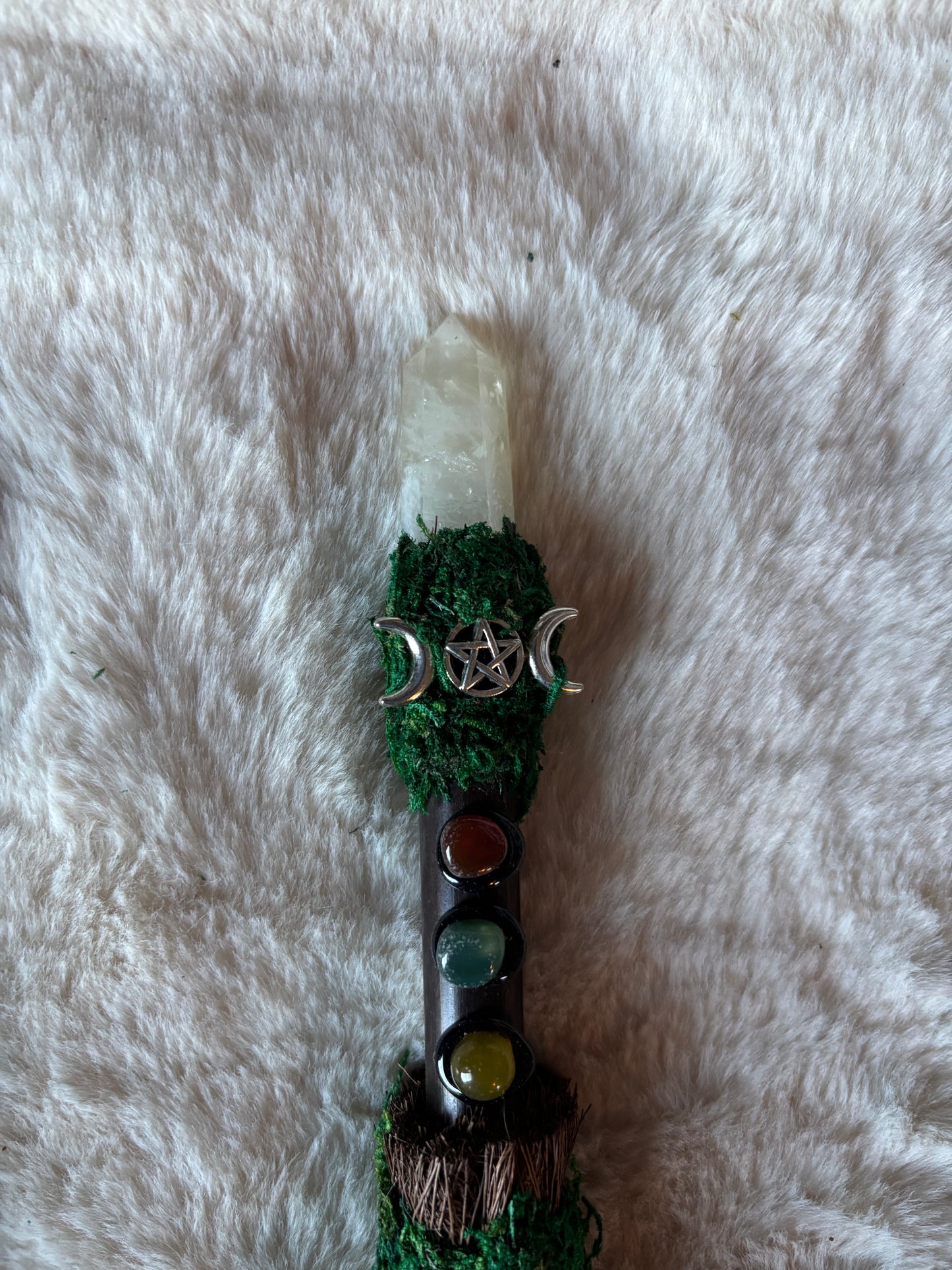 Mossy Altar Broom