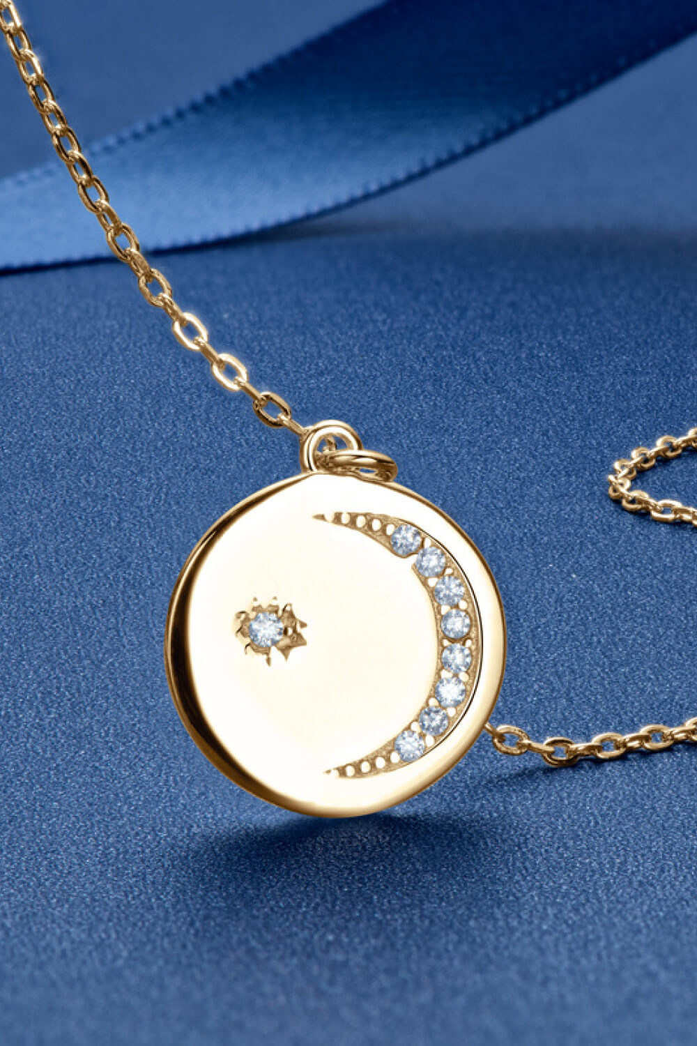 Moissanite Round Pendant Necklace - Executive Gypsy