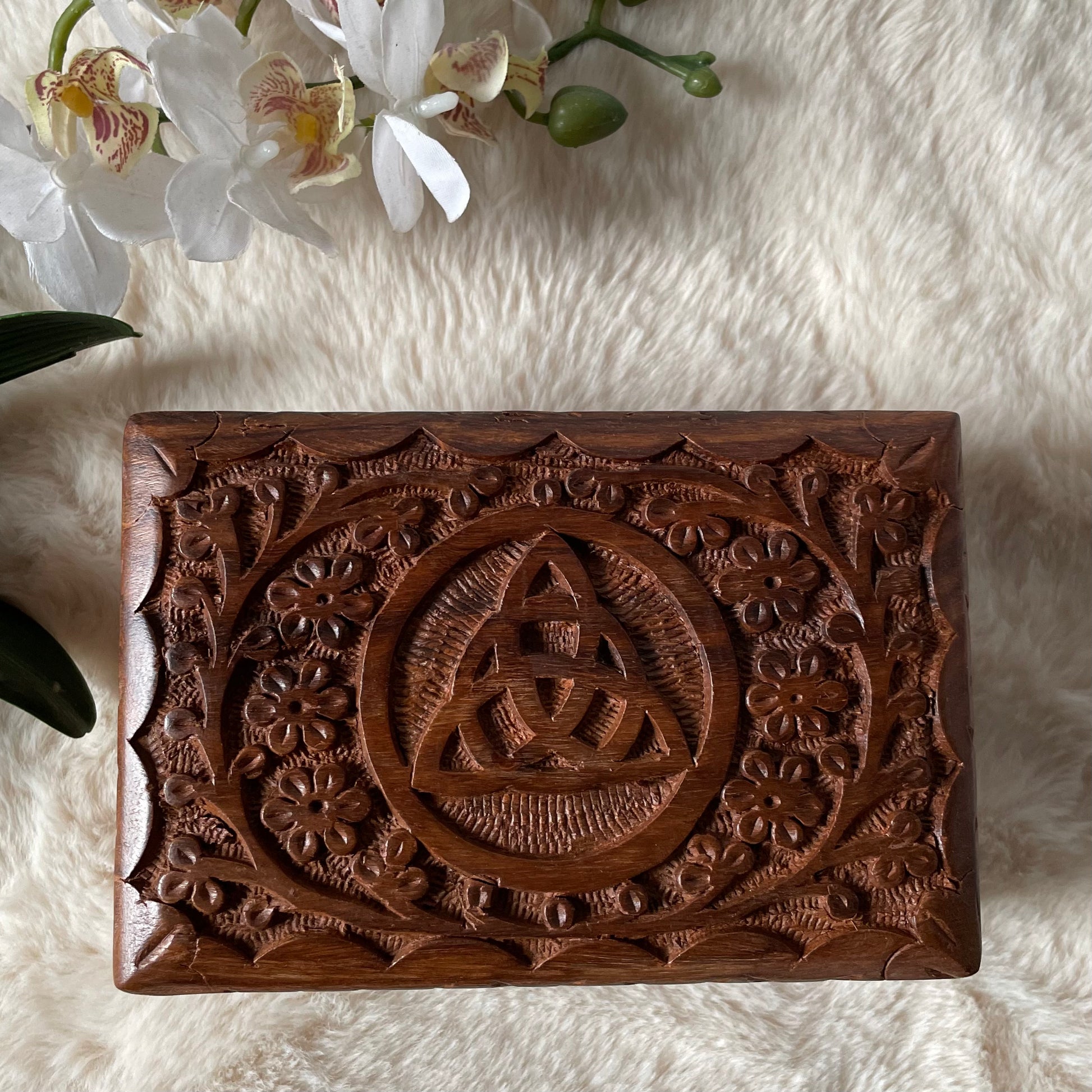 Triquetra Carved Wooden Box - Executive Gypsy